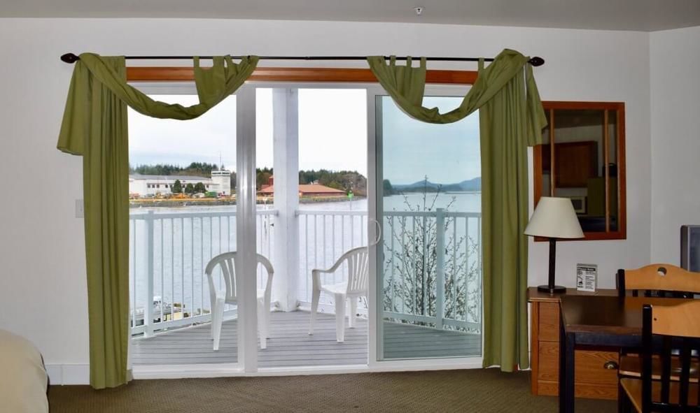 Longliner Lodge And Suites Sitka Bagian luar foto